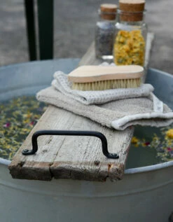 Fog Linen Work Iron Handle