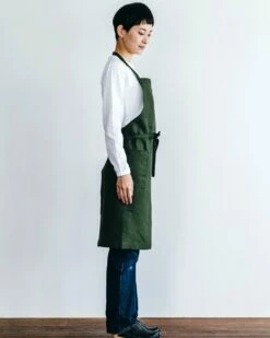 Fog Linen Work Linen Daily Apron Green Laurel -Fog Linen Work shop 56A3189 1024x 2