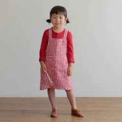 Fog Linen Work Linen Kid Apron Pink White Checks -Fog Linen Work shop IMG 4523
