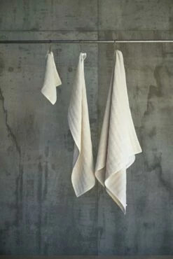 Herringbone Cotton Towel S -Fog Linen Work shop herringbone towels 1080x 7ed9b96c a03a 4ef8 a01c 951bbb78bf65